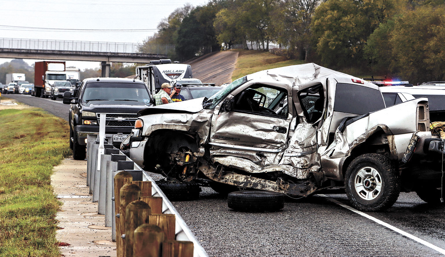 Crash stalls traffic